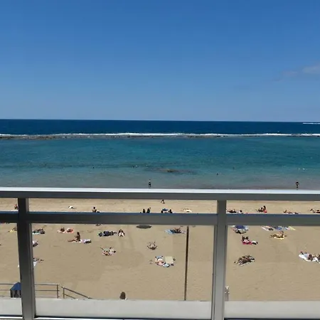 Primera Linea Playa De Canteras 라스팔마스